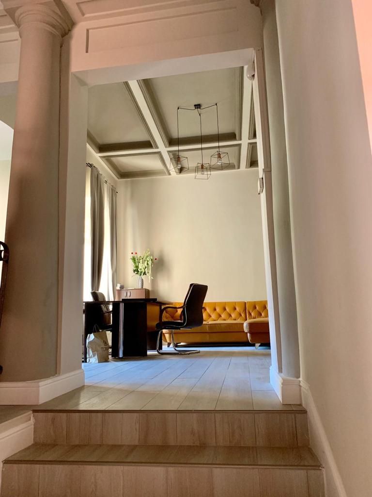 Birou ultracentral, pe Revoluției, cu loc de parcare - Poză 5