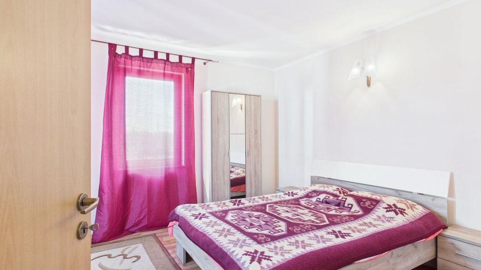 Vilă cu 7 camere, zona Aradului - Poză 6