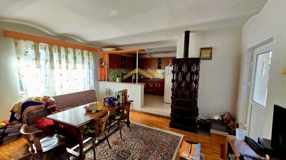 Casa de vanzare cu teren mare pe Ady Endre Aradul nou - Poză 18