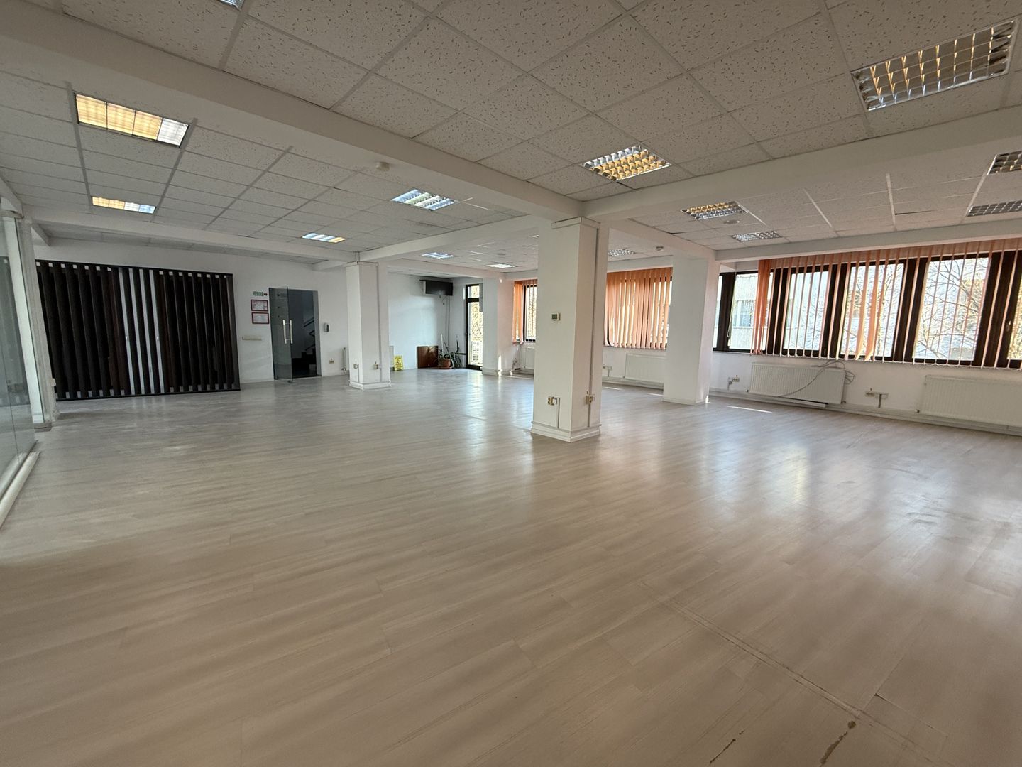 CLADIRE DE BIROURI P+4 ZONA COTROCENI - Poză 3