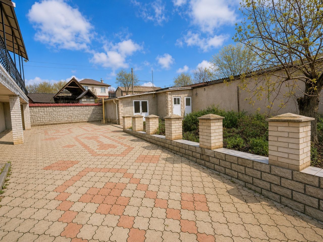 Casă 210 m² cu 5 dormitoare și teren 10 ari – Euroreparație | Drochia, str. Grigore Ureche - Poză 15