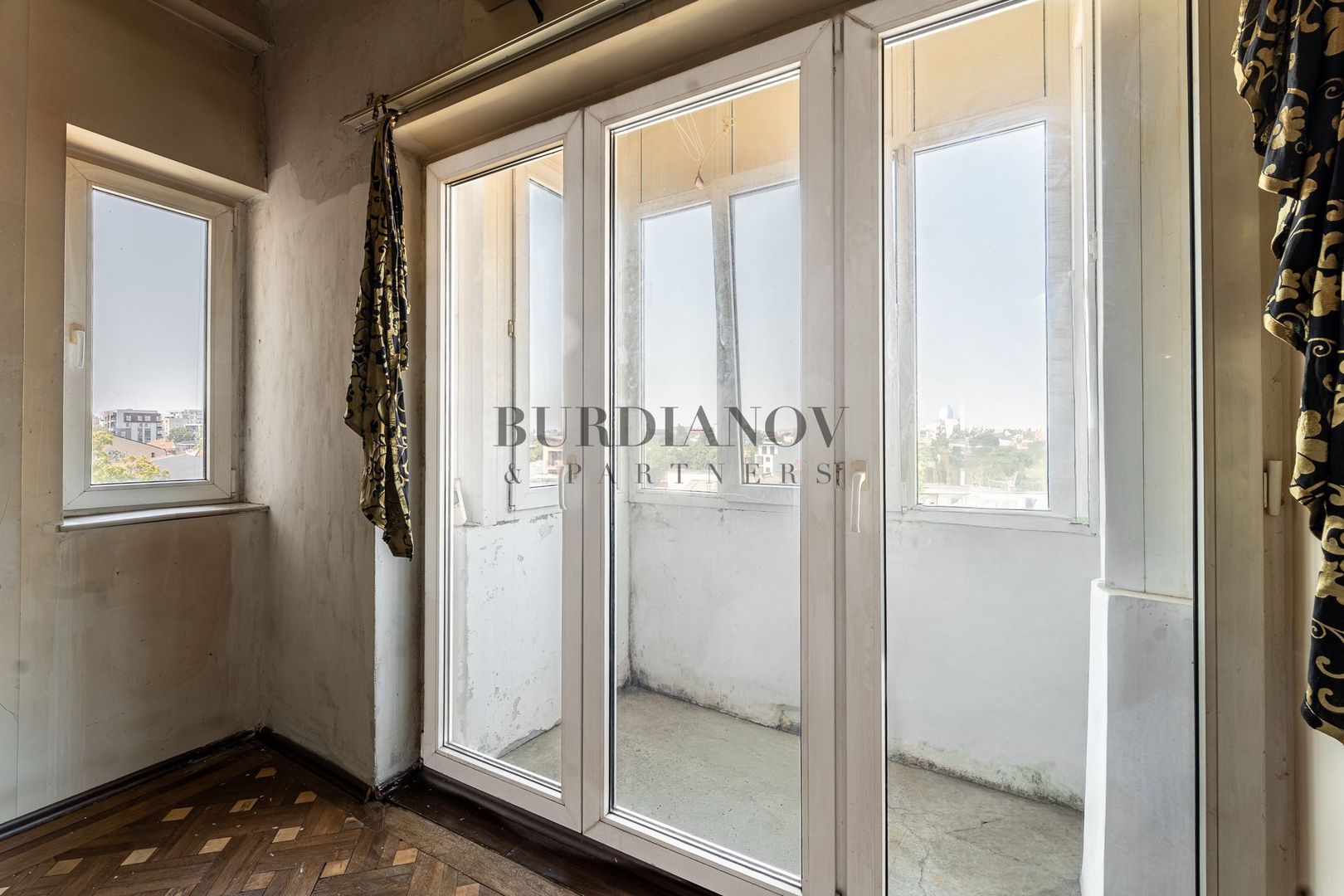 Apartament cu 4 camere - Calea Călărașilor - Metrou Piața Muncii - Poză 13