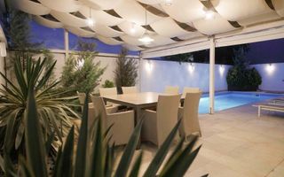 Vila moderna de vanzare |P+1 cu terasa, piscina si garaj | Corbeanca - Poză 11