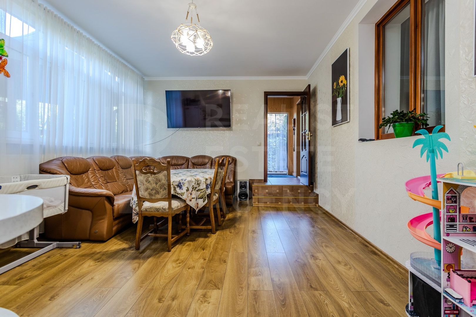 Vânzare, casă, 3 nivele, 160 mp, Goianul Nou - Poză 10