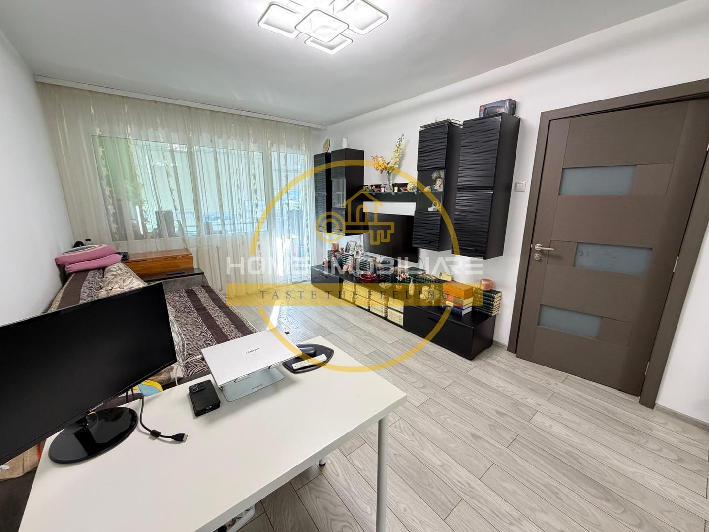 Apartament cu 2 camere / 54 mp/ zona centrala Podu Ros - Poză 1