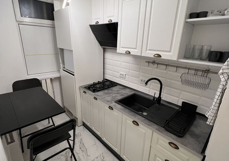 Ag BRASADAS închiriază ap 2 cam Et 2 LUX Centrul Vechi. - Poză 5