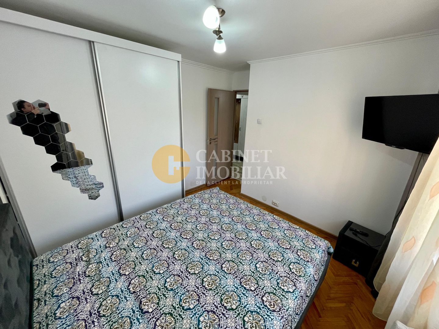 Tatarasi - 2 camere - DECOMANDAT - etaj 1 - bloc 1982 - geam la baie - Poză 4