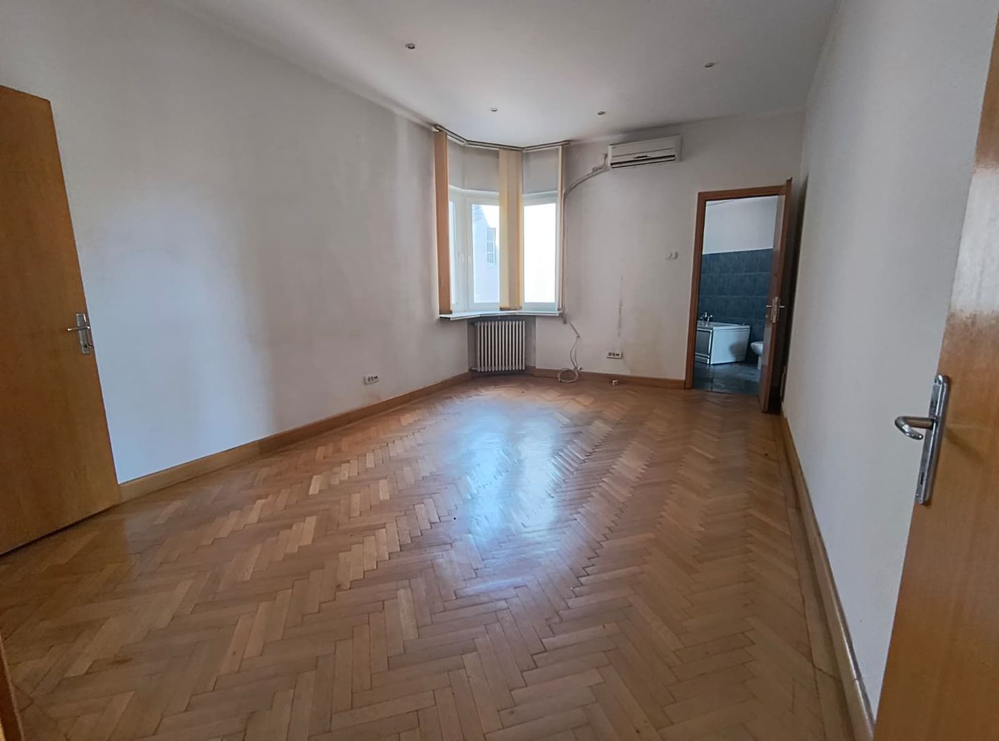 Apartament 4 camere Romana- Lascar Catargiu- stradal - Poză 2