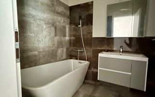 Apartament spațios cu 3 camere la parter înalt în zona Poligon Floreșt - Poză 10
