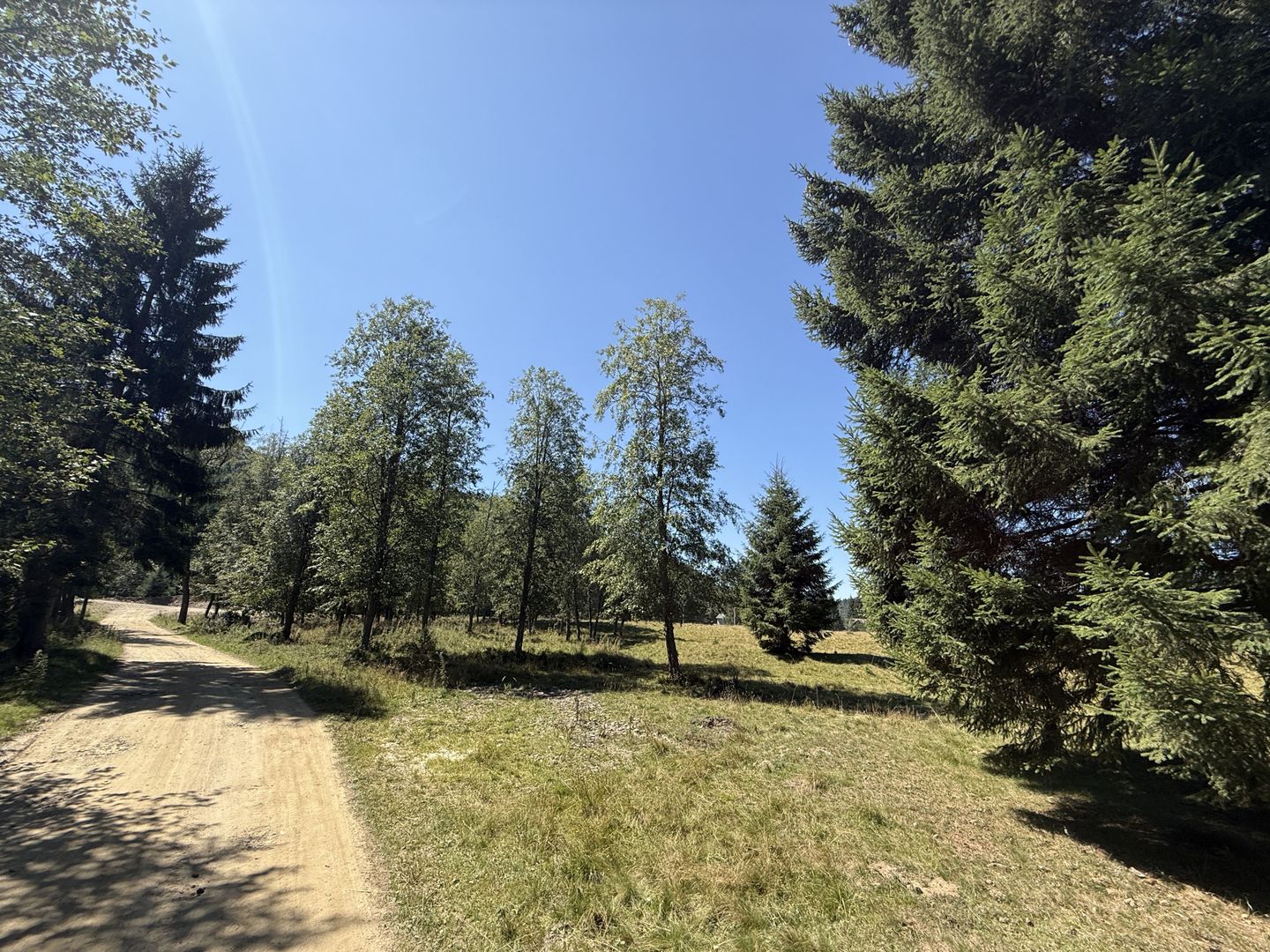 SUPER OCAZIE  - Teren intravilan, COMANDAU-PUZ case de vacanta. - Poză 9