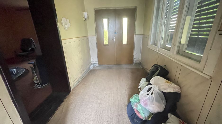 Casa cu teren de 915 mp și front de 20 ml - Poză 11