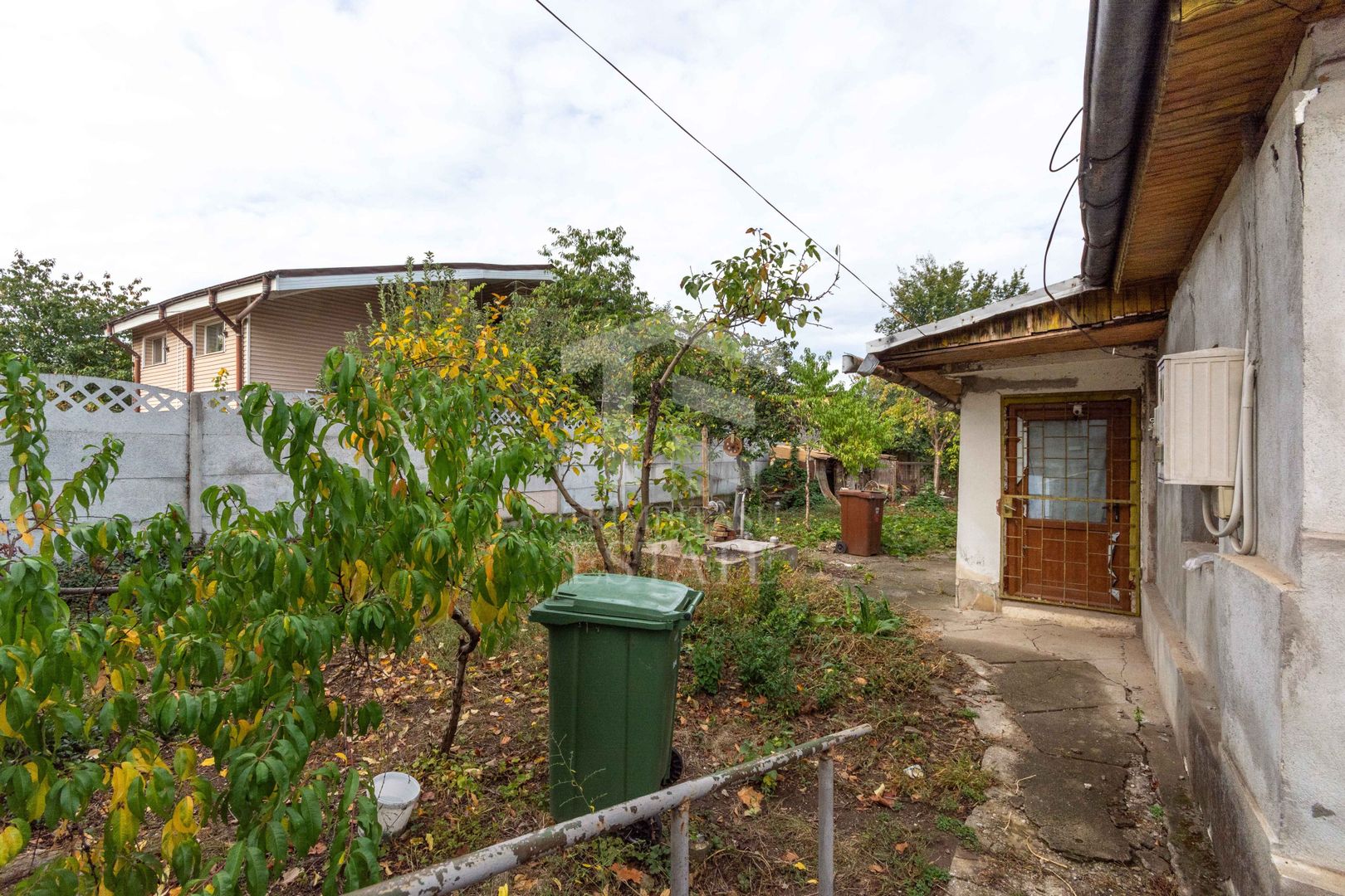 Straulesti - str. Pietrosita nr. 10, Casa demolabila cu teren 388 mp - Poză 10