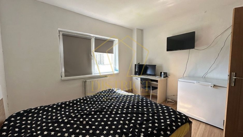 Apartament spatios cu 4 camere | Zona Sagului - Poză 2