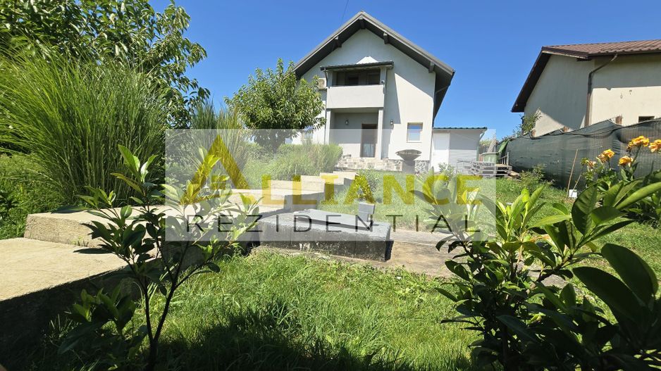 Vila individuala P+M~ 5 camere 2 bai ~ 700mp teren - Poză 1