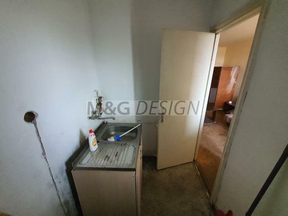 1 cam Circumvalatiunii etaj intermediar - Poză 5