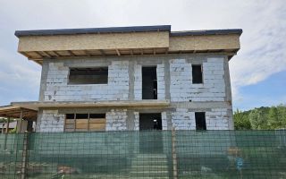Casă la roșu de vânzare în comuna Bârnova, Iași – la 1 km de primărie - Poză 3
