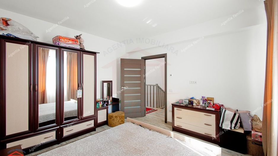 Vanzare vila modernă în Galati, cartierul Arcașilor, mobilata si utila - Poză 19