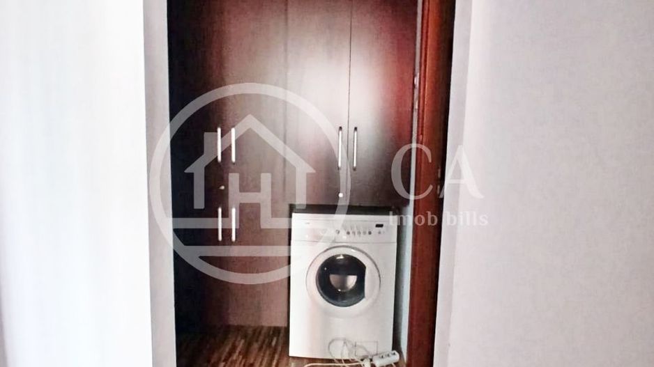 Apartament de vânzare cu 3 camere în zona Rogerius, Oradea - Poză 13