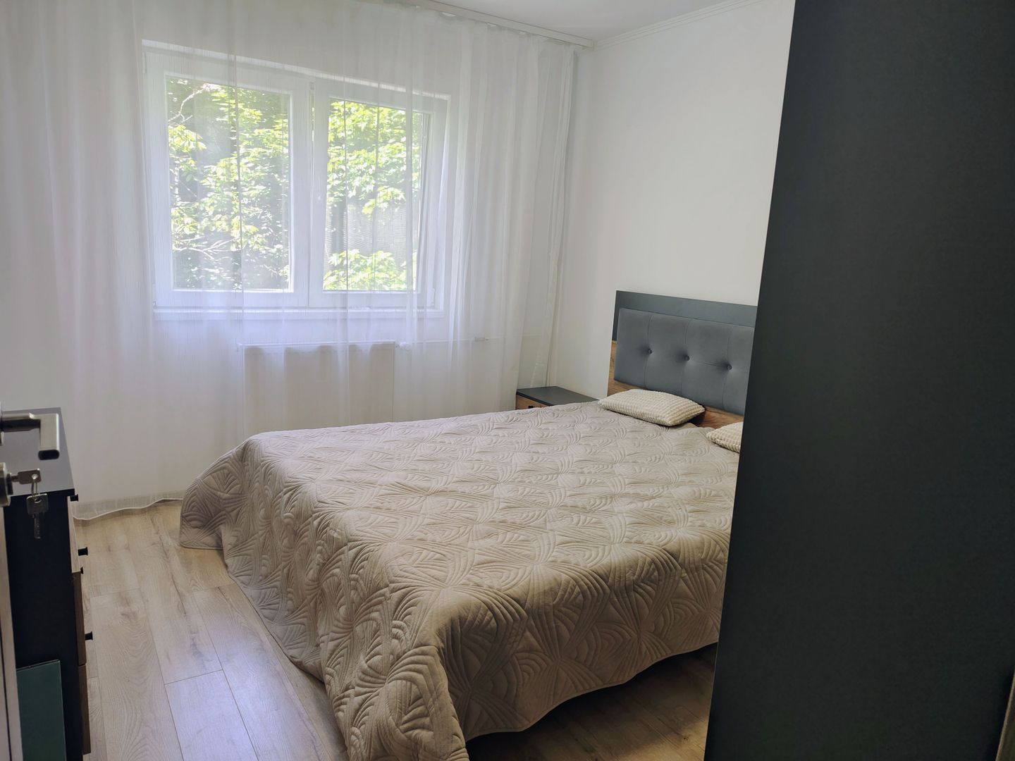 Apartament 3 camere Cantemir , 420 E/luna  negociabil, Comision 50% - Poză 3