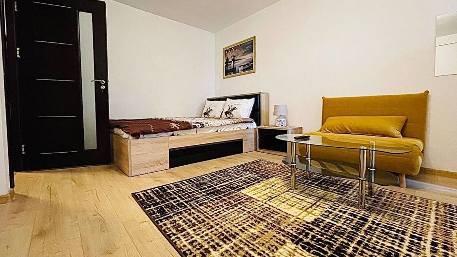 Propietar, Garsonieră de Vânzare, Liberty Mall - Poză 1