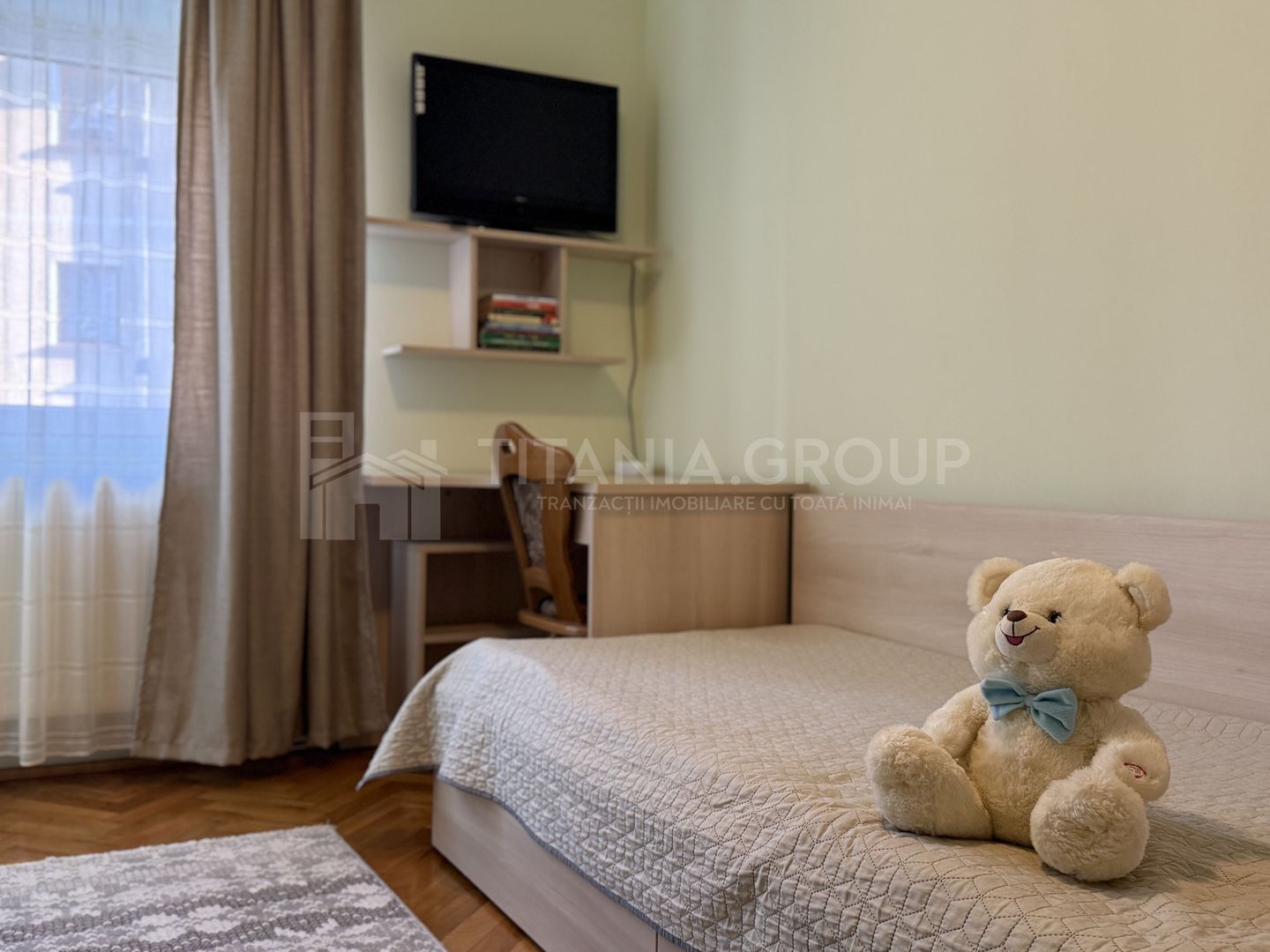 Apartament 3 camere decomandat+ loc de parcare - Centrul Vechi - Poză 1