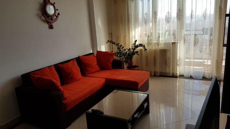 Proprietar vind apartament 4 camere sector 2 București - Poză 1