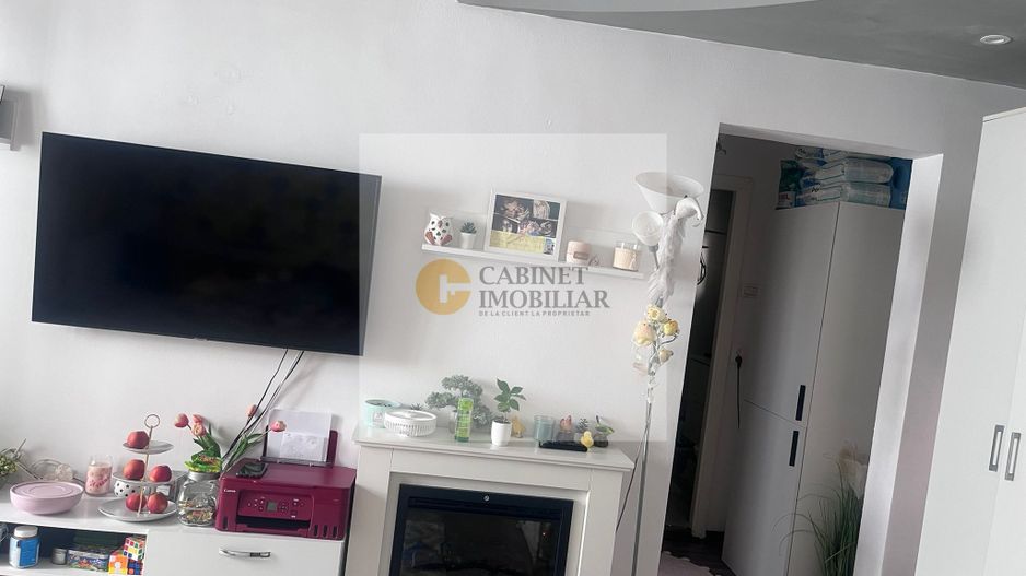 2 Camere - 57MP | Creditabil | 1983 | M Gorjului - 5 minute - Poză 15