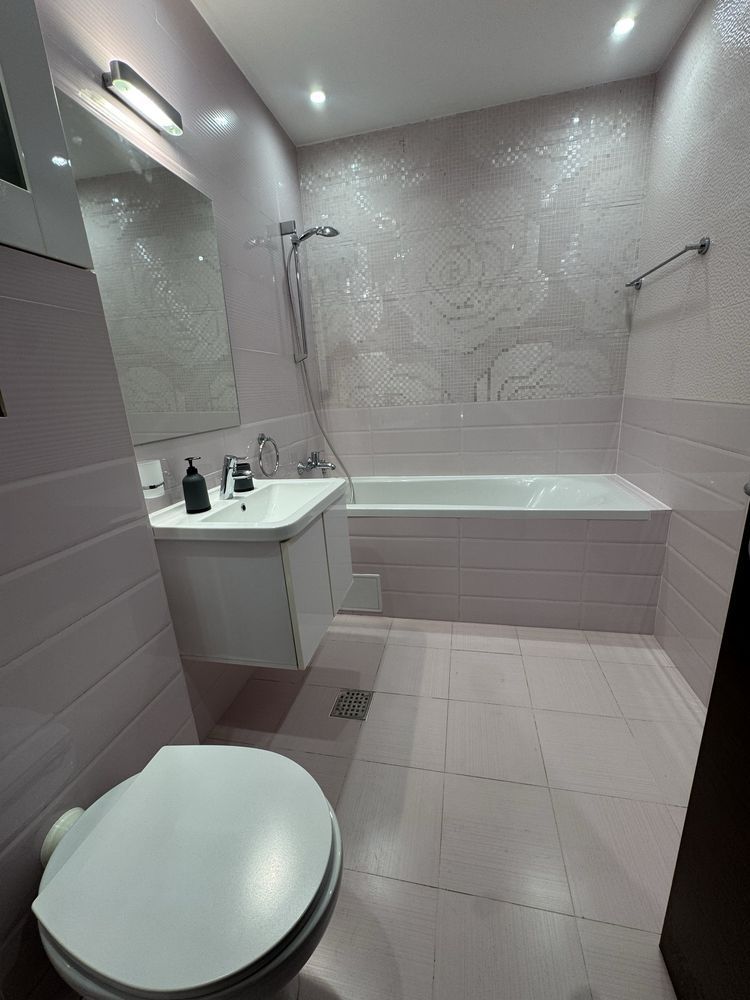 Apartament cu 2 camere cu centrala proprie la 7 min de metrou Piata Muncii - Poză 3