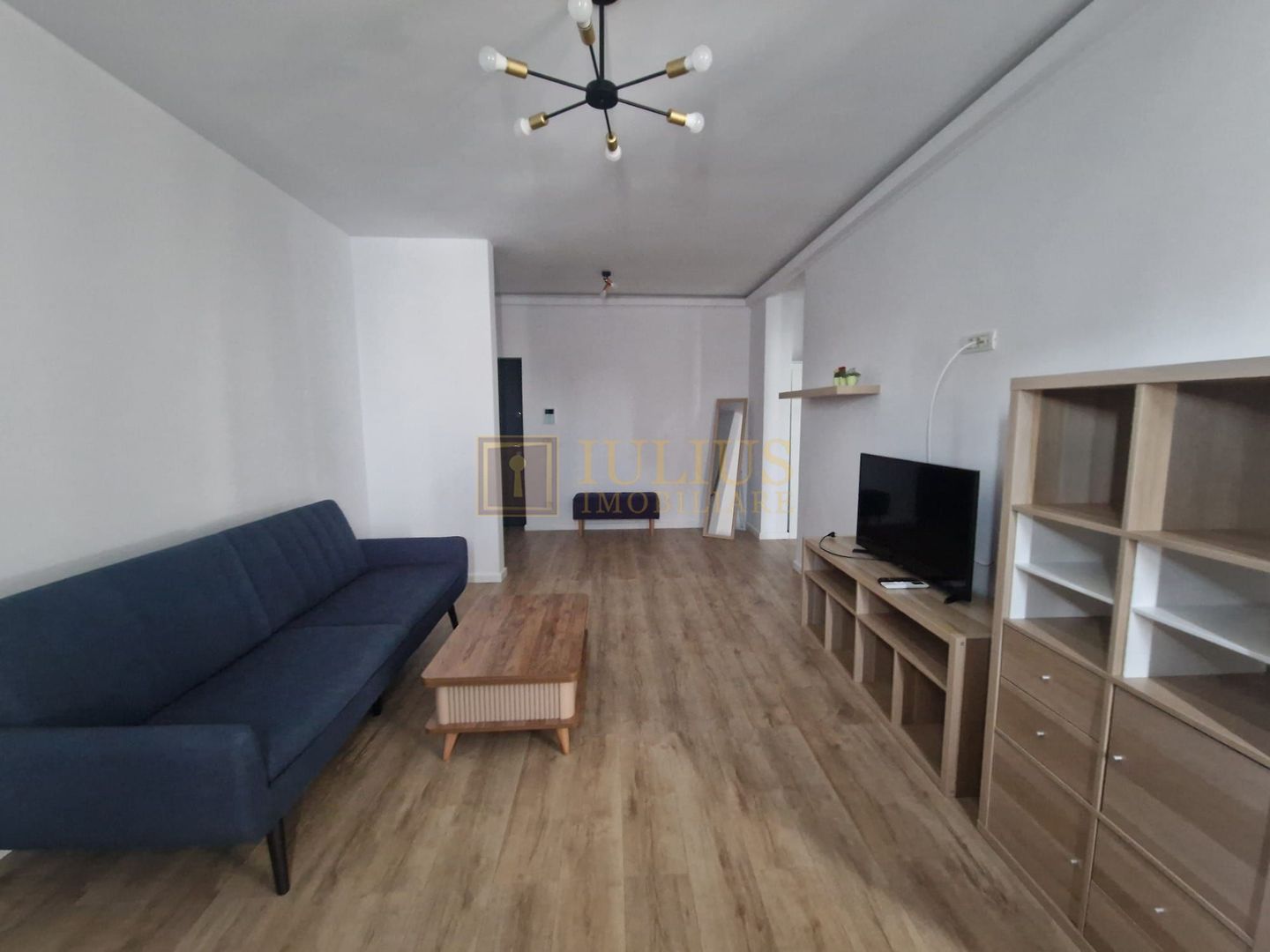 Bloc nou |2  camere | zona Mehala| loc de parcare| balcon deschis| - Poză 2