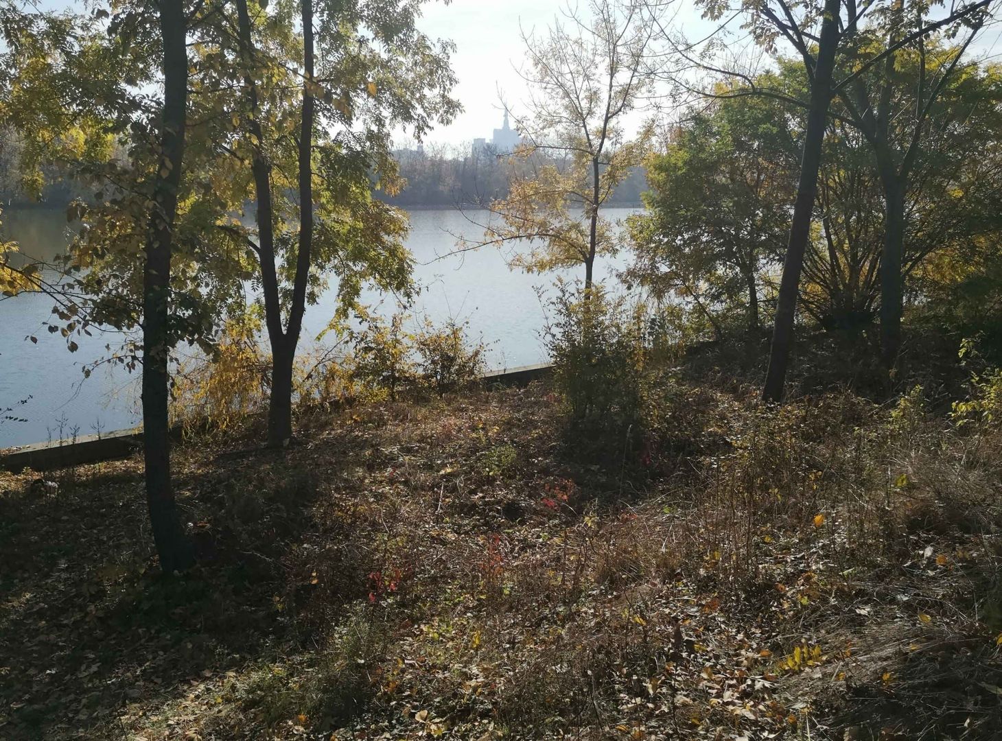 Teren 6000 mp pozitie deosebita lacul Baneasa adancime 140 m - Poză 19