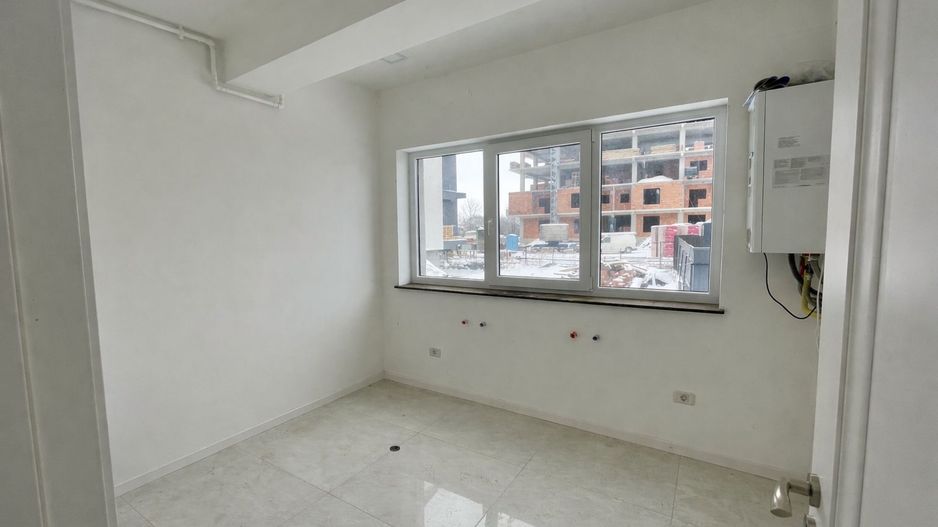 Spațiu Comercial P+Demisol | Vitrină Stradală | Radauti - Poză 4