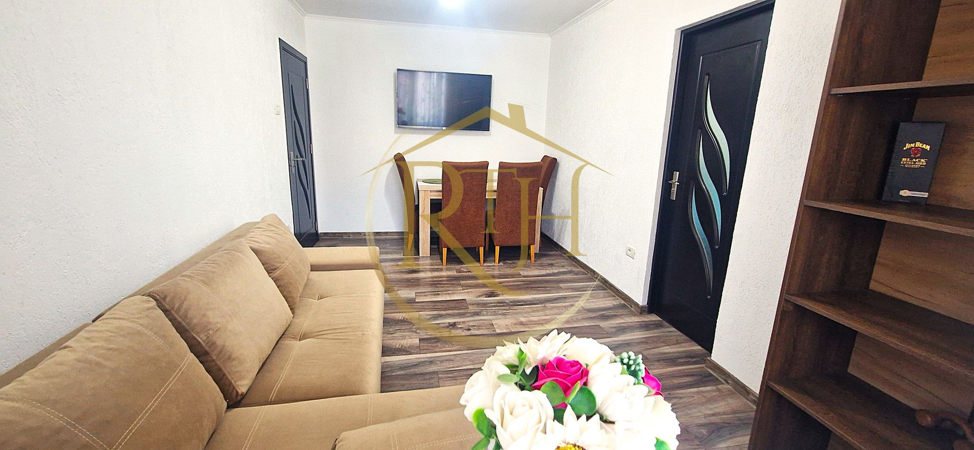 Închiriere apartament cu 3 camere recent renovat-zona Spital Judetean - Poză 4