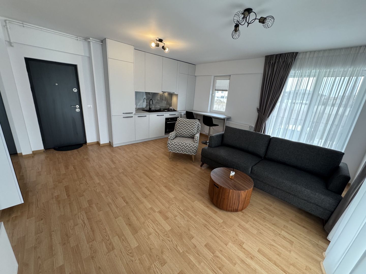 Ap 2 camere Otopeni 23 august, PRIMA CHIRIE, LUX - Poză 3