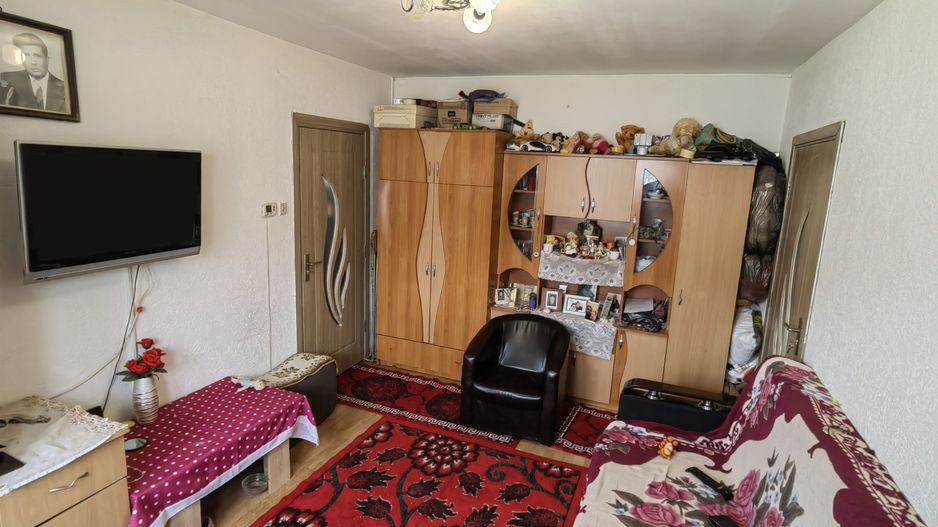 Apartament 3 camere Romulus Cioflec 49m² - Poză 2