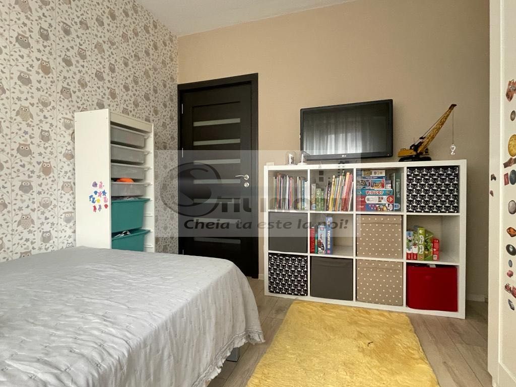 Apartament 3 camere Sadoveanu Copou 180 000 euro - Poză 6