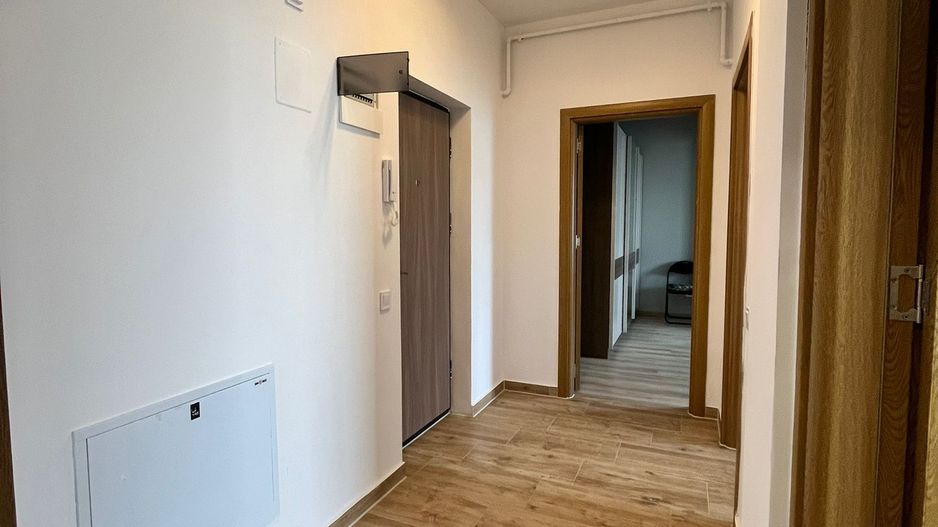 Ap 2 camere, decomandat, loc parcare subteran, prima Inchiriere - Poză 8