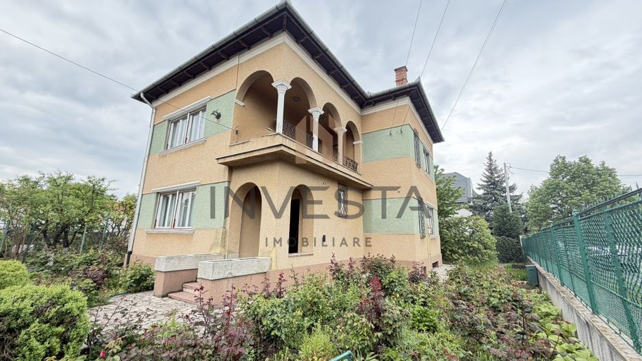 Casa spatioasa de vanzare cu front 27 ml | Andrei Muresanu | - Poză 1