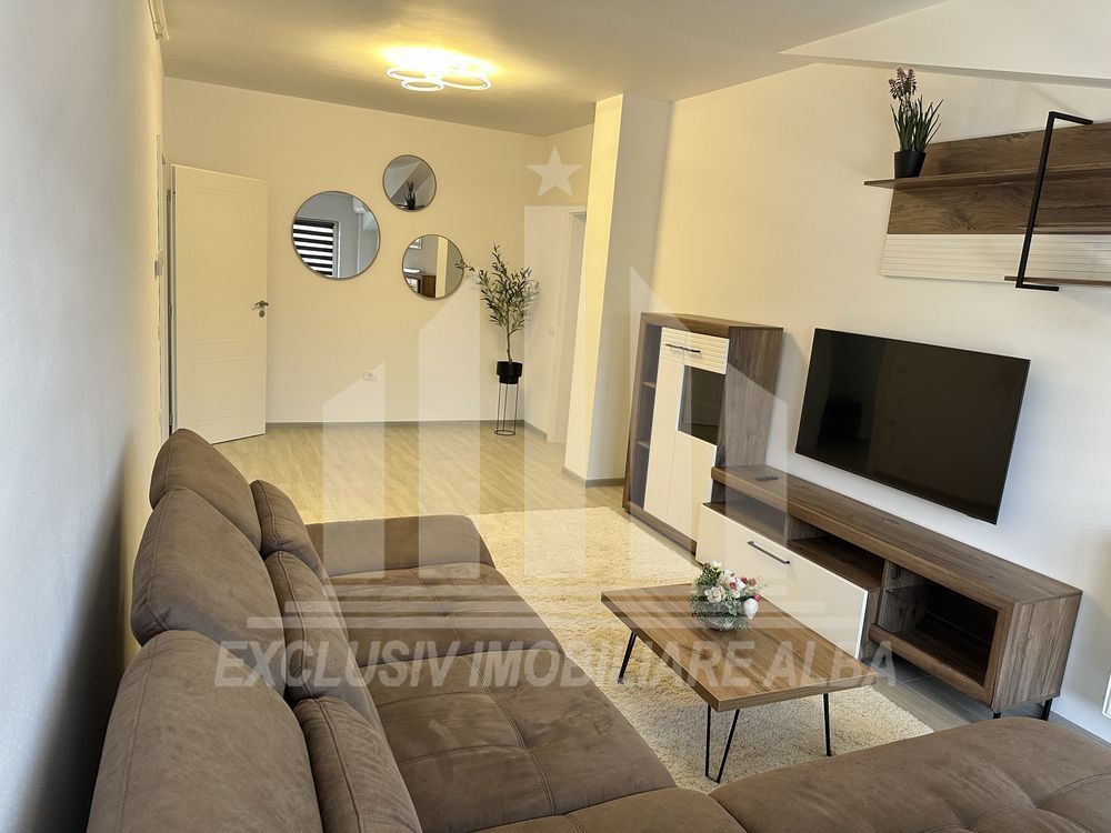 Apartament 3 camere, bloc nou, zona Centru, ultrafinisat - Poză 1