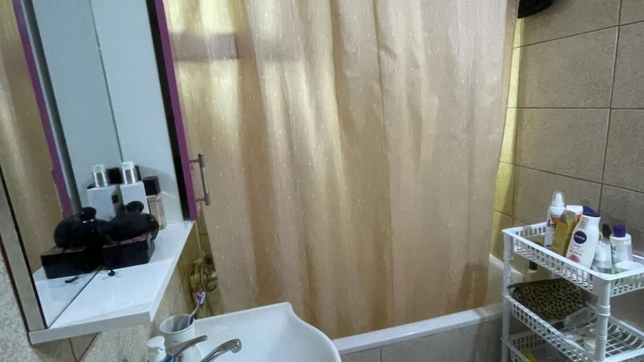 EXCLUSIVITATE -  Apartament 2 camere semidecomandat - Poză 4