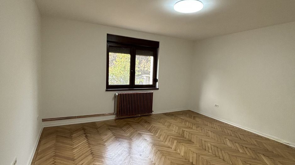 Apartament generos la casa,zona Bogdanestilor - Poză 37