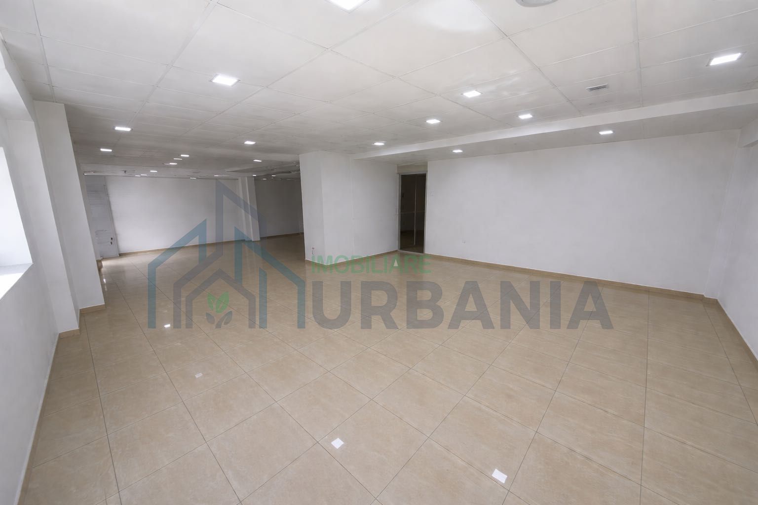 Spațiu comercial de închiriat pe strada Atelierului 3, Iași - Poză 1
