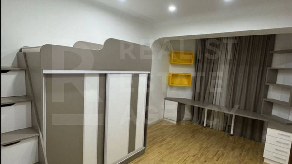 Chirie, casă, 3 nivele, 5 camere, strada Cetatea Albă, Botanica - Poză 5