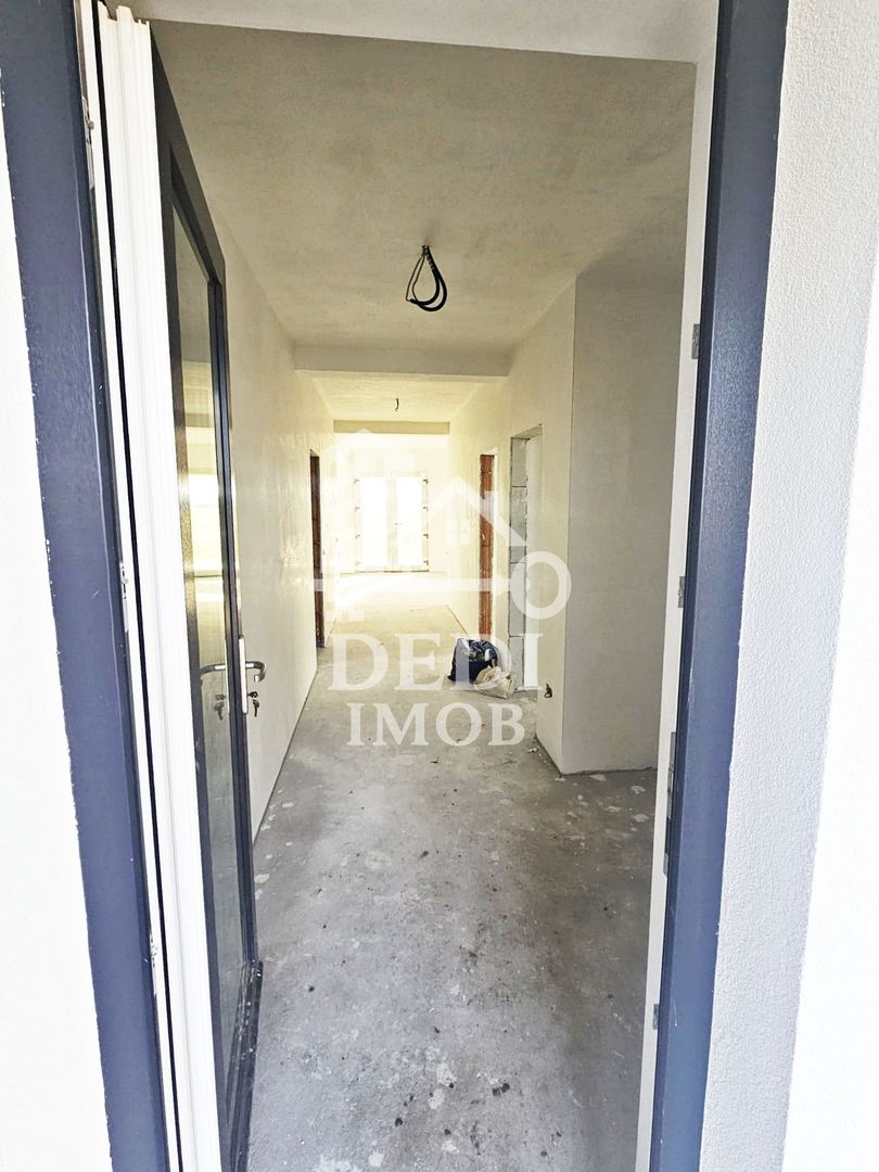 Casă de vânzare cu 4 camere in Santandrei, Bihor - Poză 2