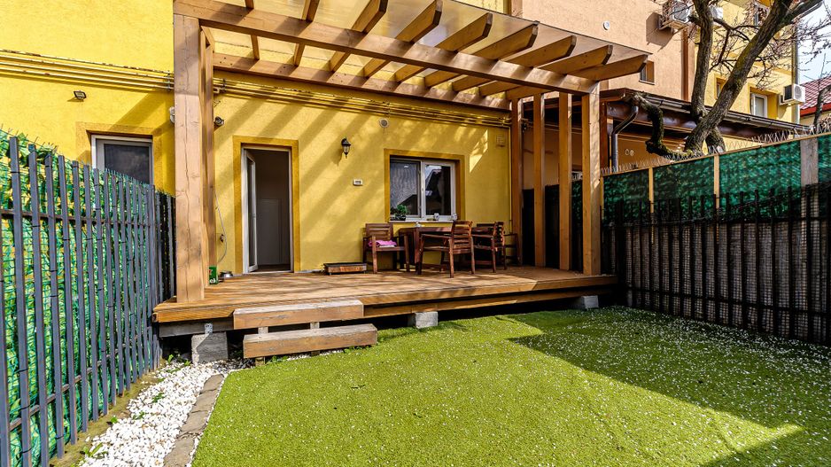 Casa spatioasa de vanzare în Bujac , 3 bai, 5 camere, super pret! - Poză 14