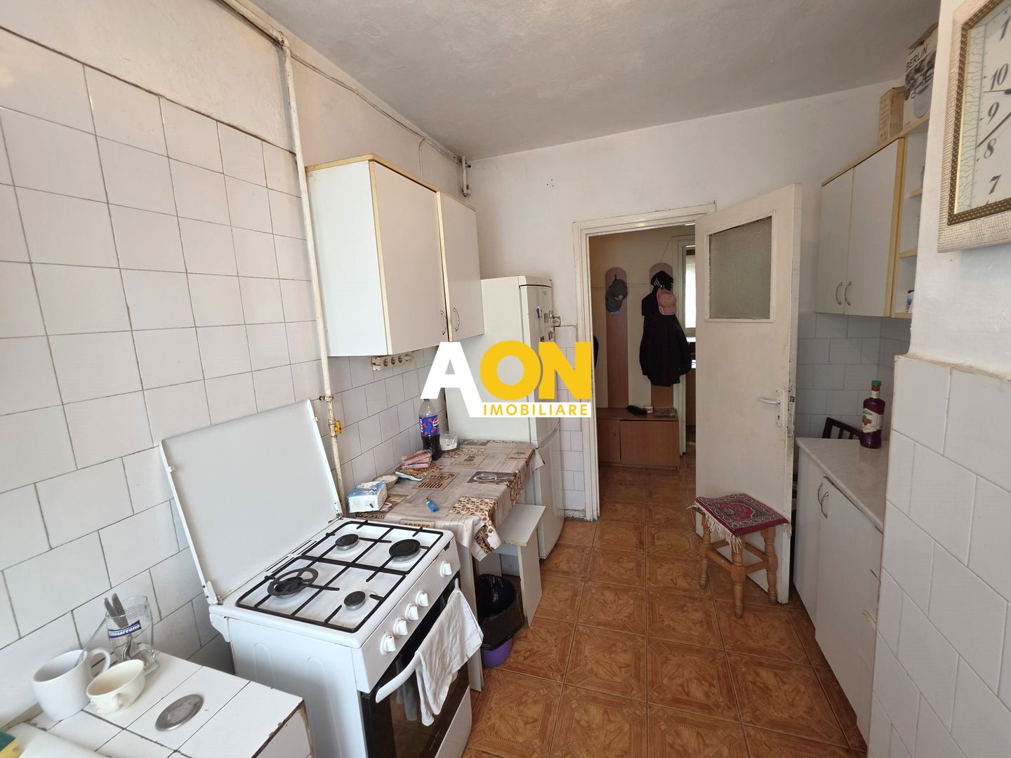 Apartament 3 camere, semidecomandat, parter, Cetate, strada Closca - Poză 5
