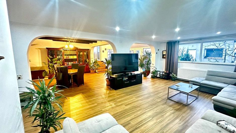 Casa moderna, 2 corpuri de cladire, teren 1000 mp, zona Aradul Nou - Poză 4