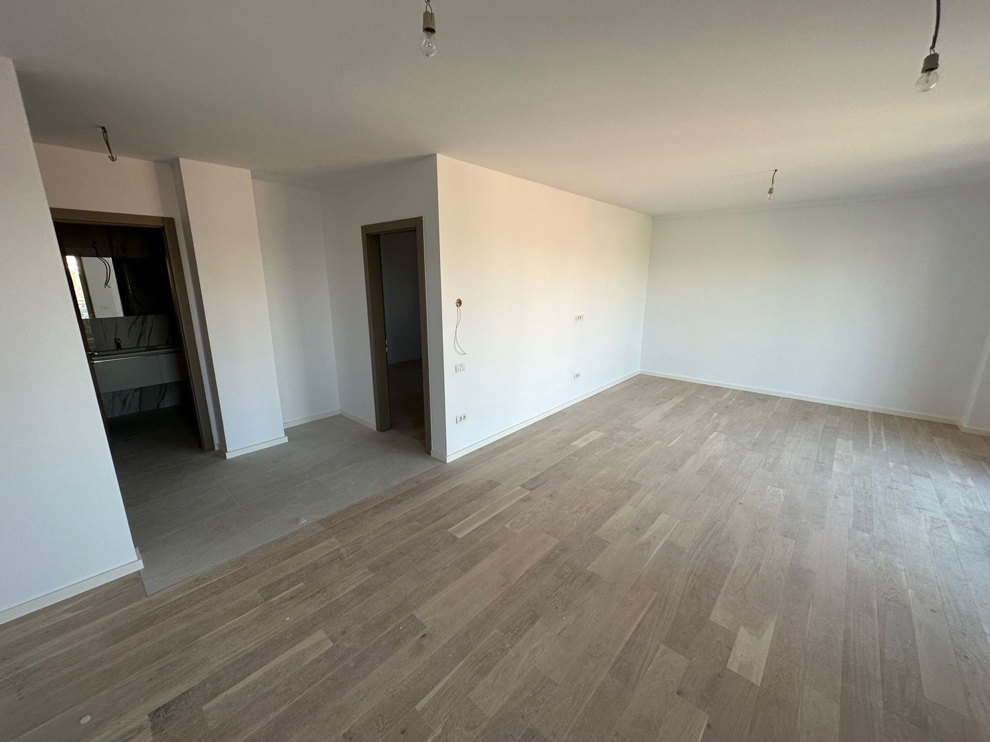 Apartament 3 camere - Poză 3
