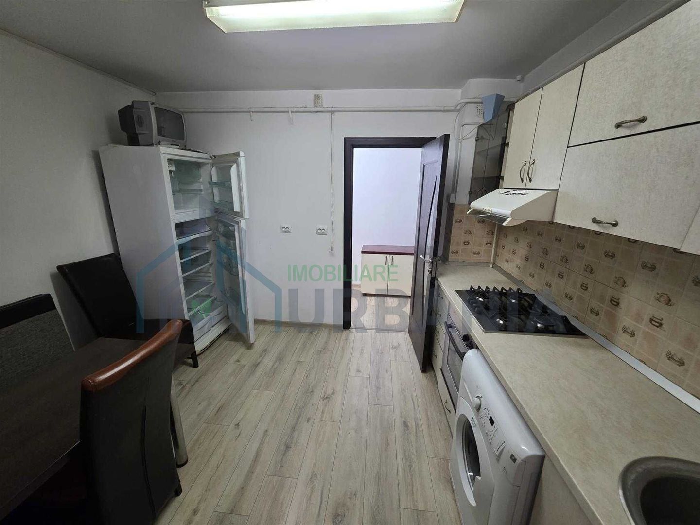 Apartament 2 camere, 60 mp, CUG, Plan 2, Etaj 2, model unic, 2 balcoane, geam baie - Poză 3