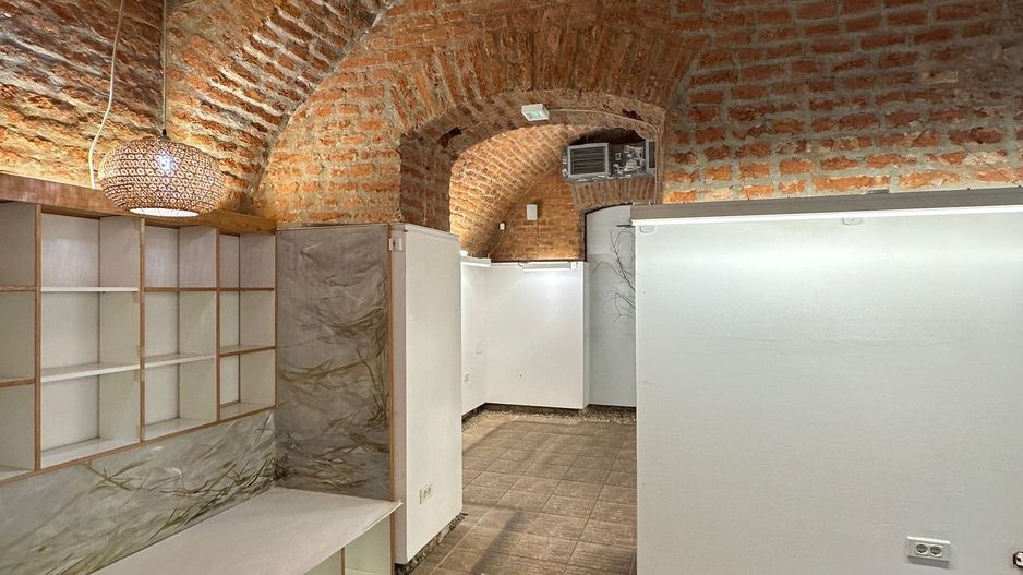 Spatiu comercial în Piața Unirii - 155 mp - Poză 19