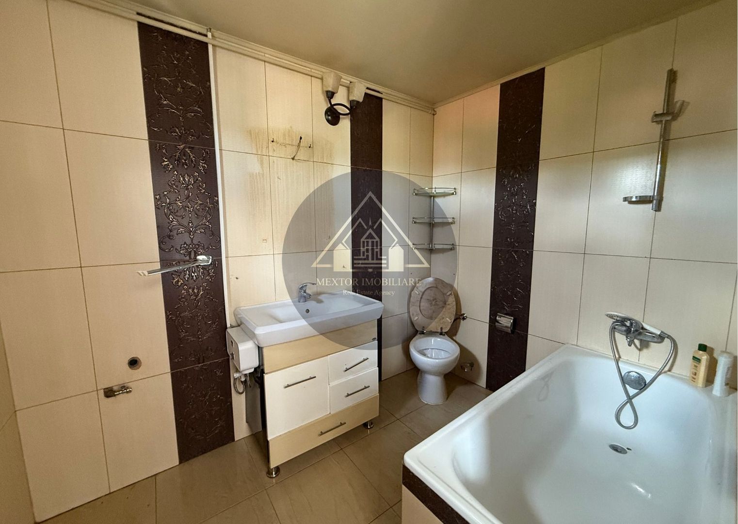 Casa de 3 camere, Medias. - Poză 16